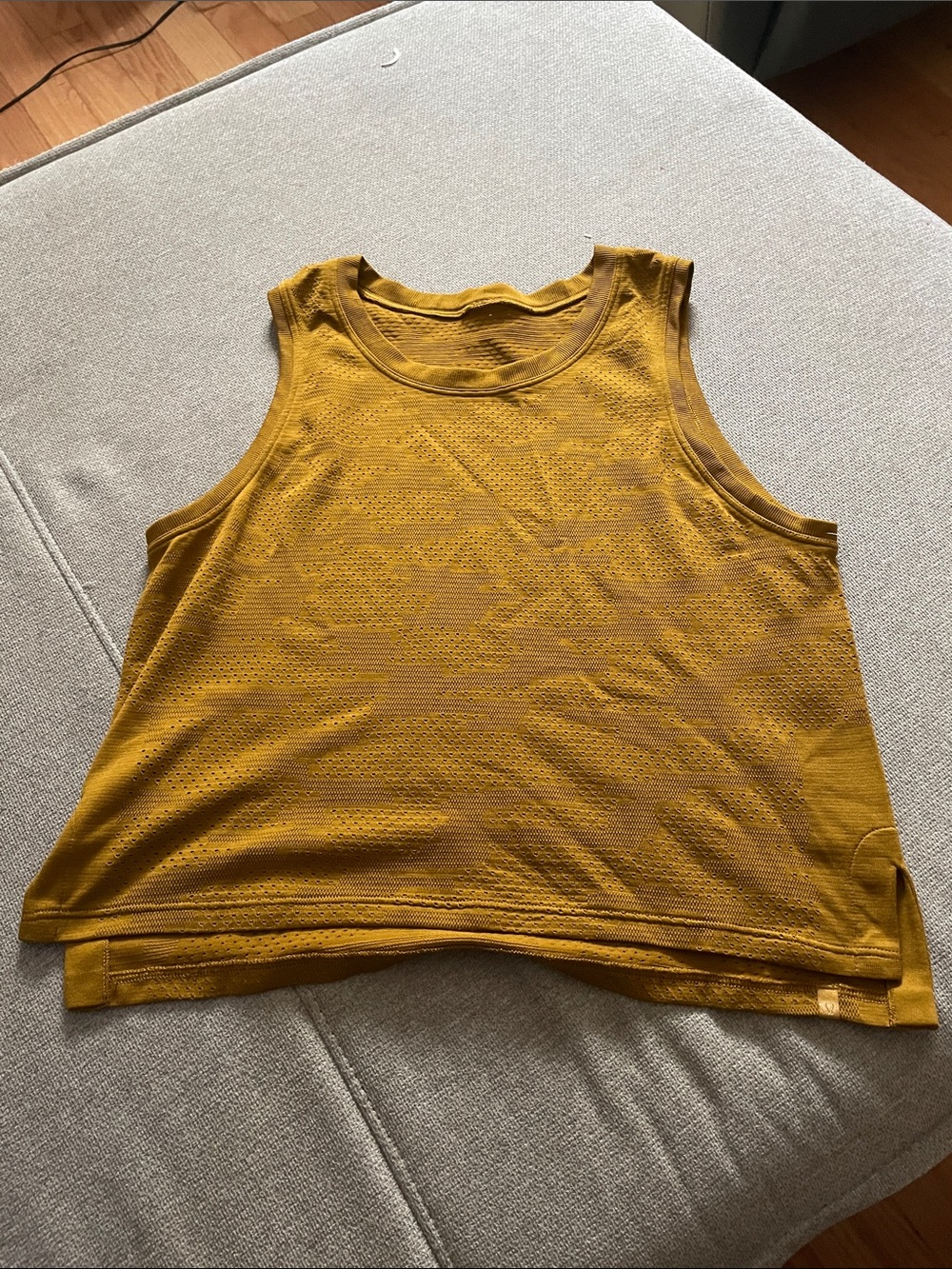 Lululemon Mustard Sleeveless Mesh Tank Top - Women